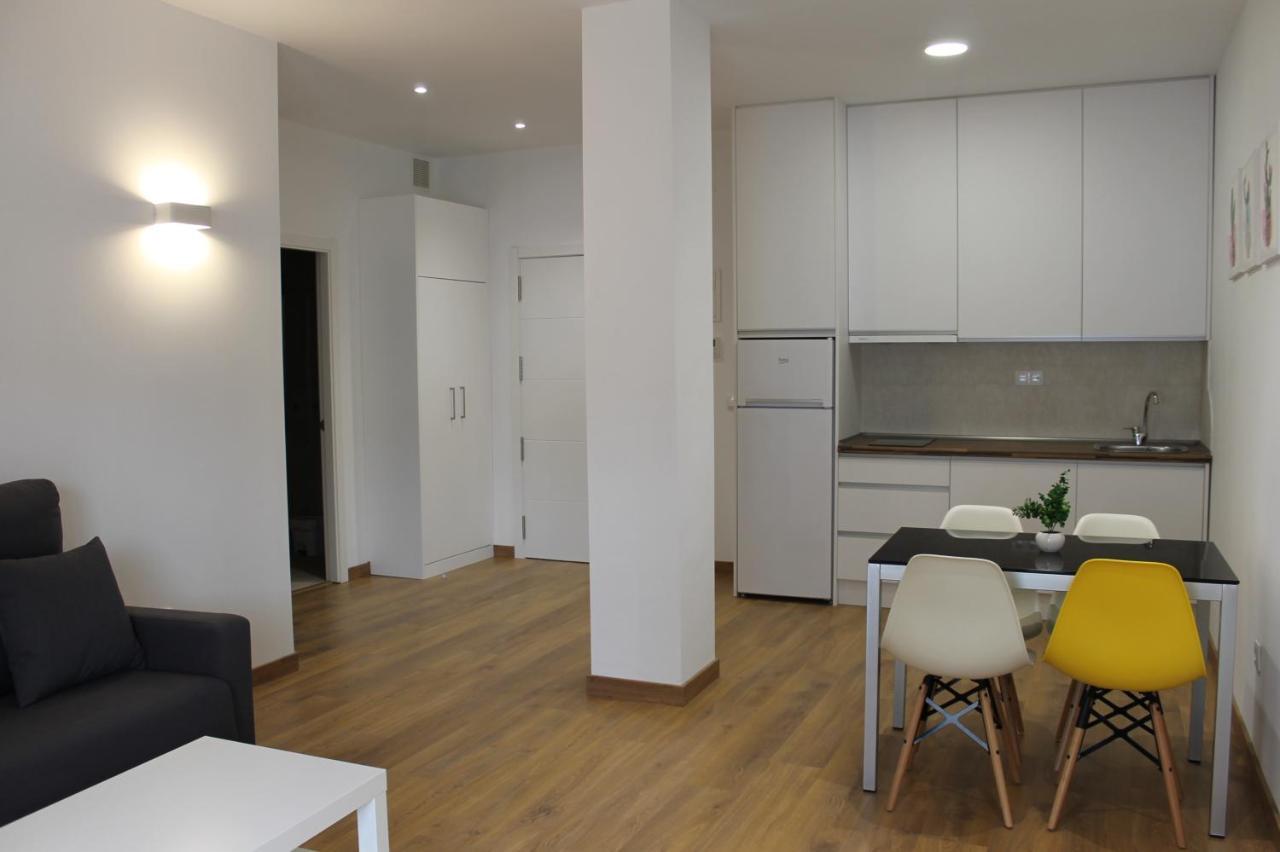 Apartamentos La Luna La Solana Buitenkant foto